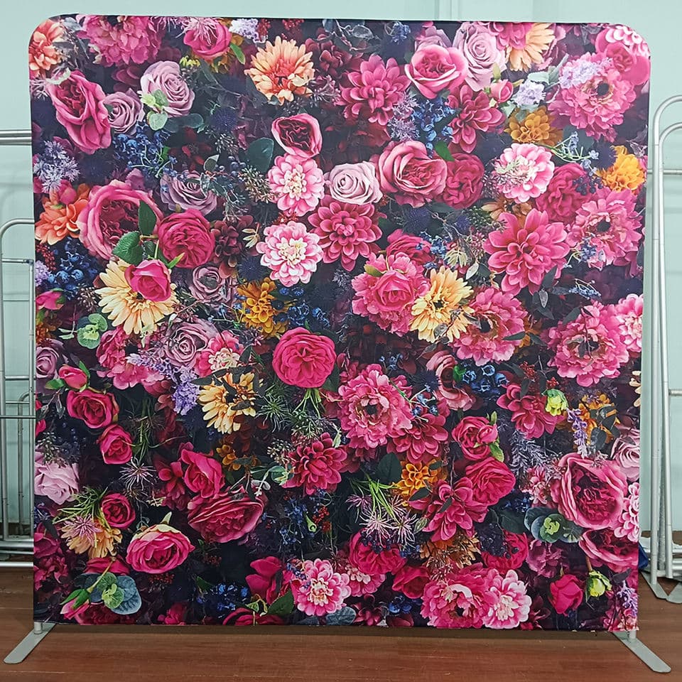 Pop-Up Backdrop Wall